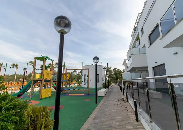 Rentitspain Apartamento En Aguacate A Minutos Del Golf
