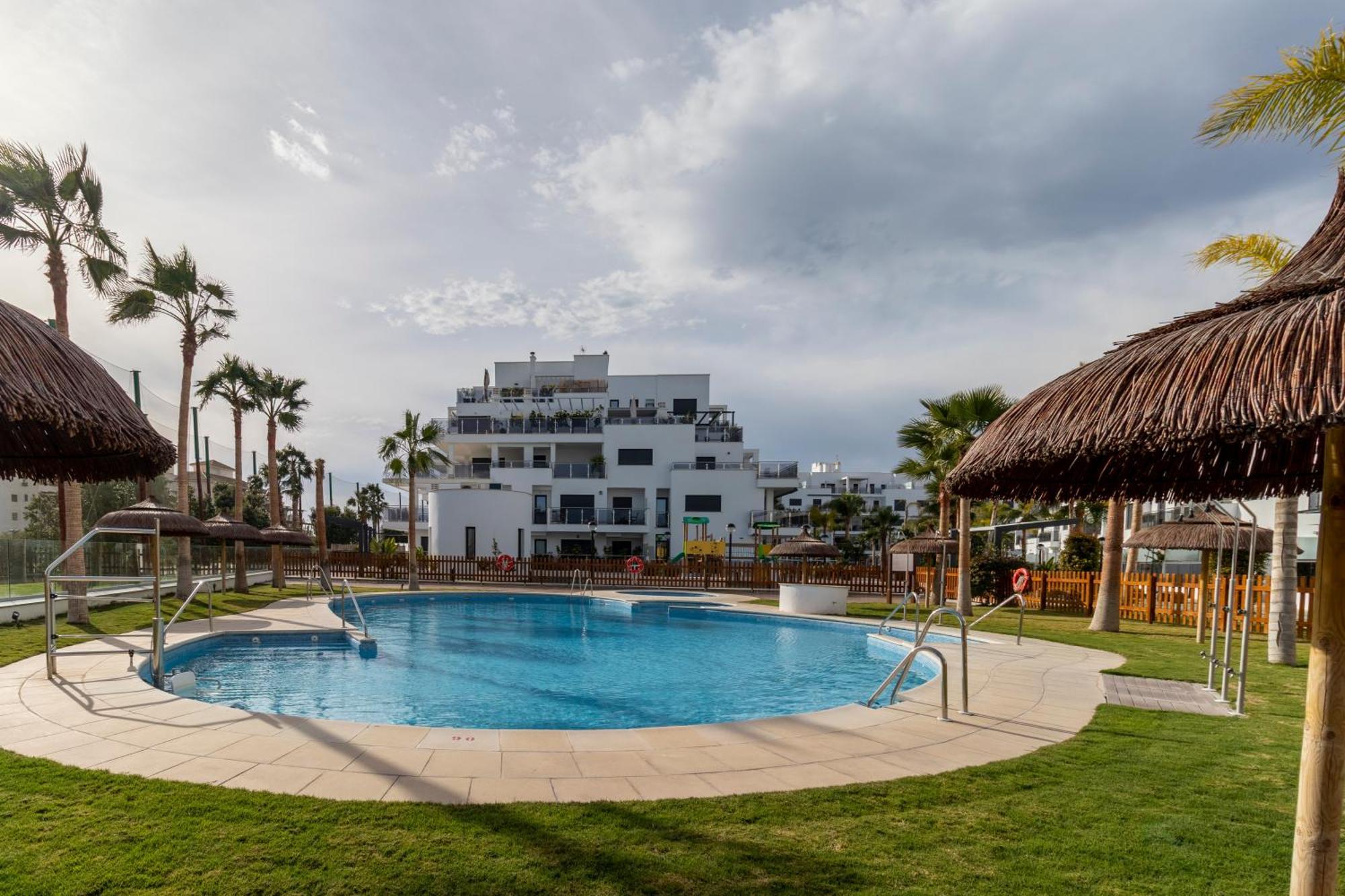 Rentitspain En Aguacate A Minutos Del Golf * Motril