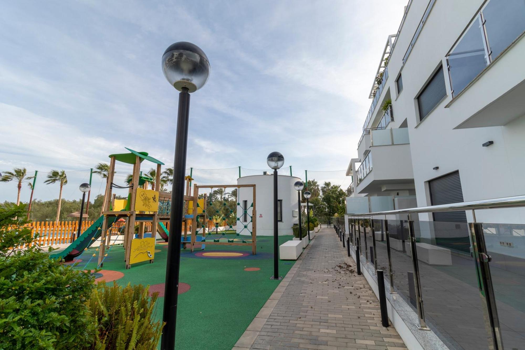 Rentitspain En Aguacate A Minutos Del Golf * Motril